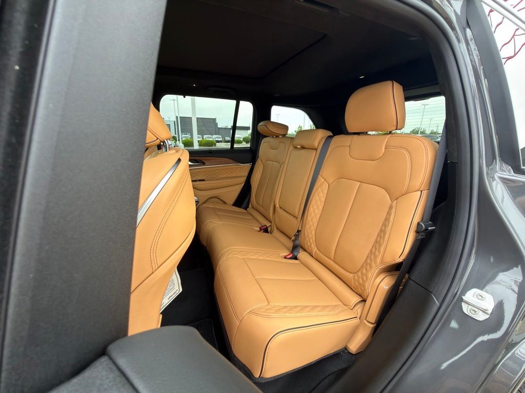 2026 Jeep Grand Cherokee Summit