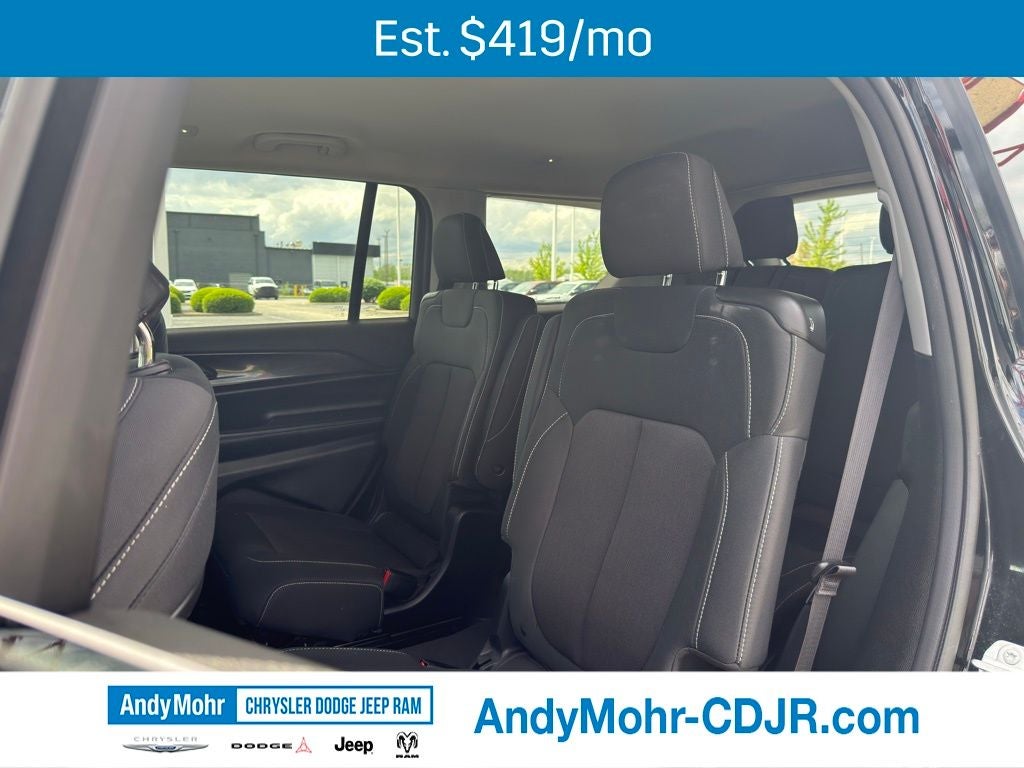 2023 Jeep Grand Cherokee L Laredo