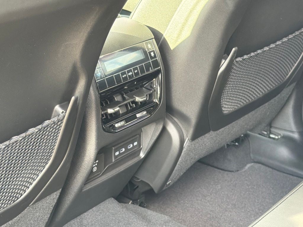 2027 Jeep Grand Cherokee L Laredo Altitude