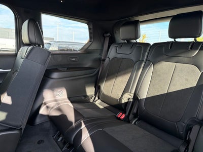 2027 Jeep Grand Cherokee L Laredo Altitude