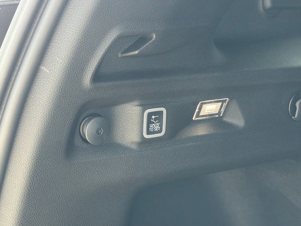 2027 Jeep Grand Cherokee L Laredo Altitude