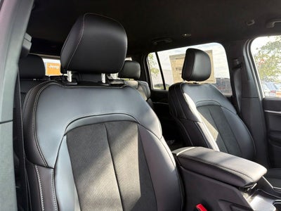 2027 Jeep Grand Cherokee L Laredo Altitude
