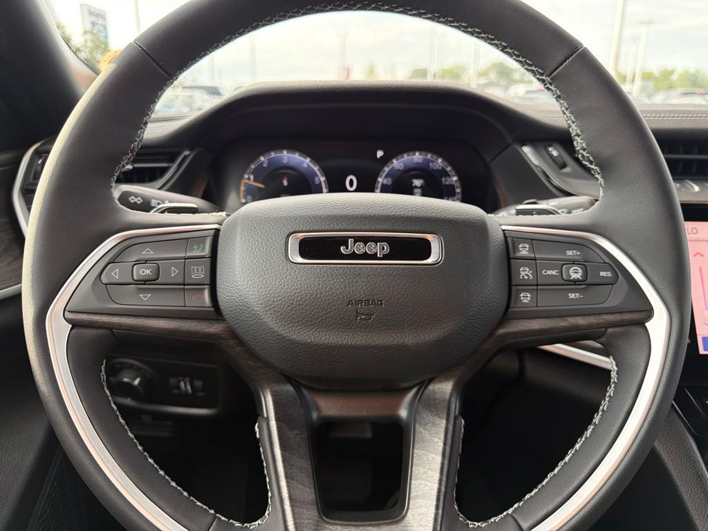 2027 Jeep Grand Cherokee L Laredo Altitude