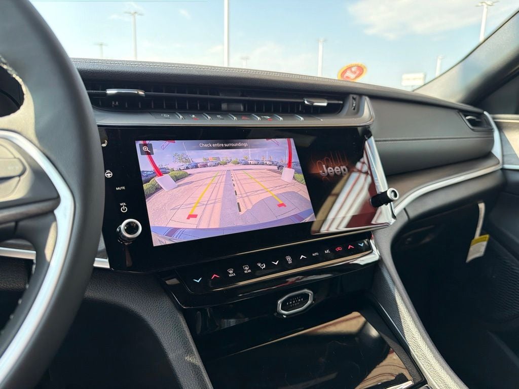 2027 Jeep Grand Cherokee L Laredo Altitude