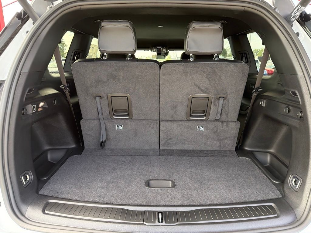 2027 Jeep Grand Cherokee L Laredo Altitude