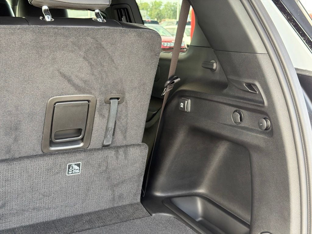 2027 Jeep Grand Cherokee L Laredo Altitude