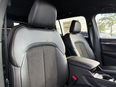 2027 Jeep Grand Cherokee L Laredo Altitude