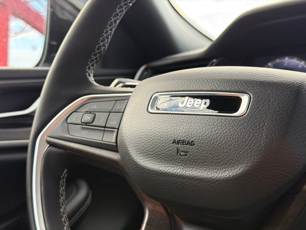 2027 Jeep Grand Cherokee L Laredo Altitude