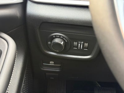 2027 Jeep Grand Cherokee L Laredo Altitude