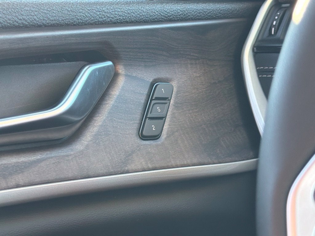 2027 Jeep Grand Cherokee L Limited