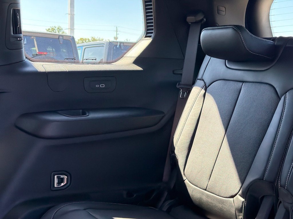 2027 Jeep Grand Cherokee L Limited Reserve