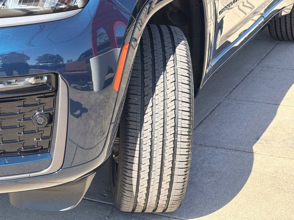 2027 Jeep Grand Cherokee L Limited Reserve
