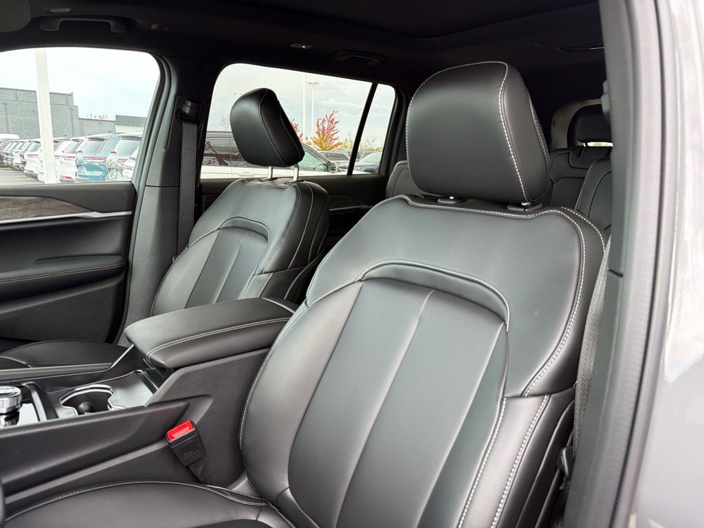 2027 Jeep Grand Cherokee L Limited