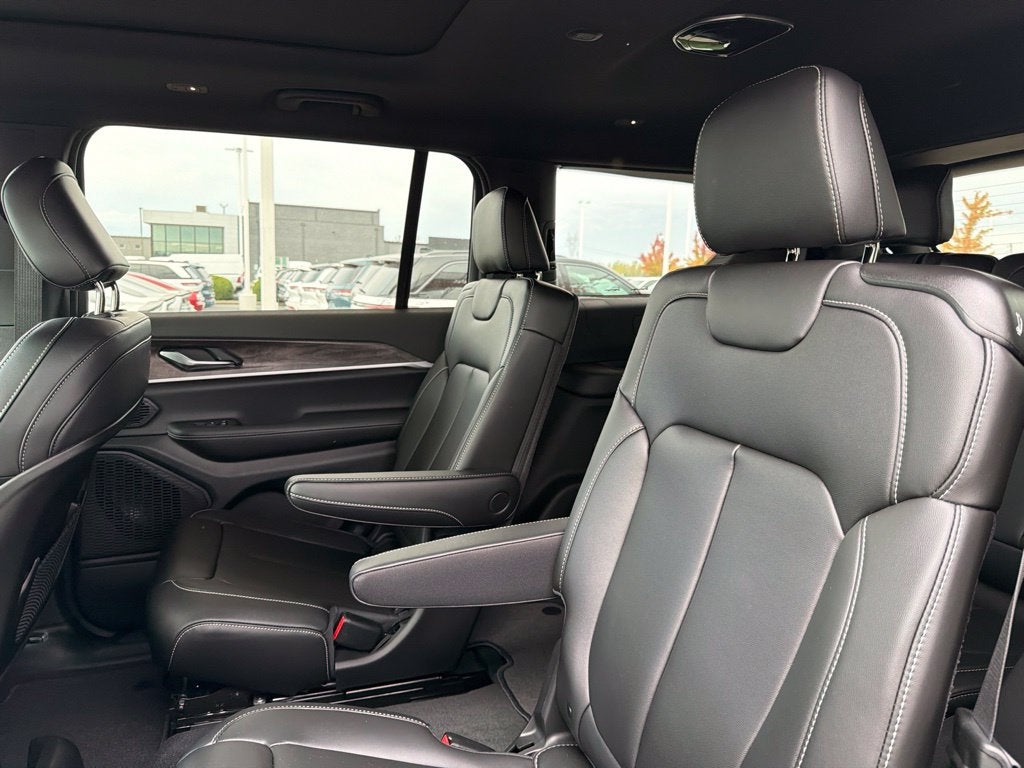2027 Jeep Grand Cherokee L Limited