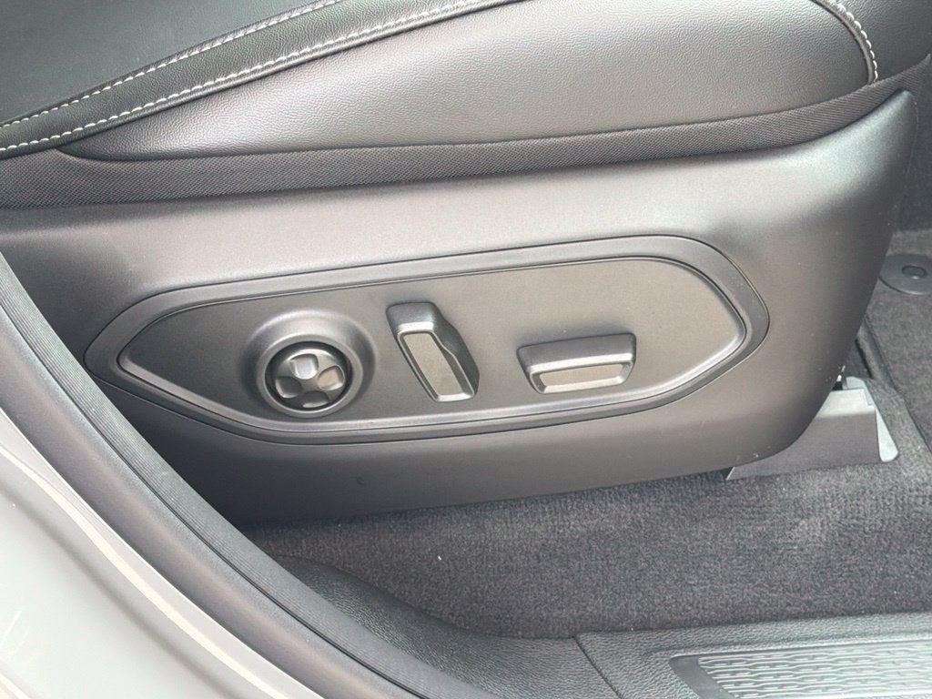 2027 Jeep Grand Cherokee L Limited