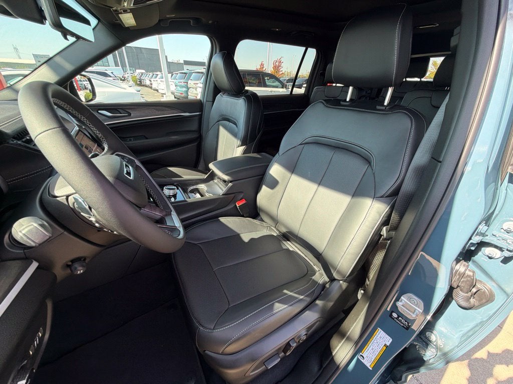 2027 Jeep Grand Cherokee L Limited