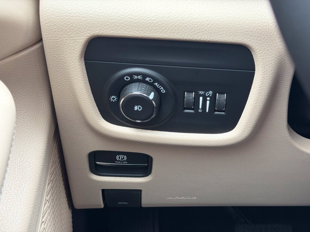 2027 Jeep Grand Cherokee L Limited