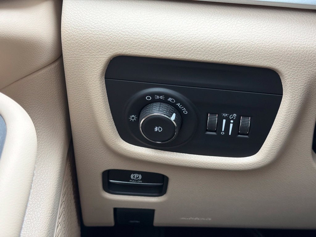 2027 Jeep Grand Cherokee L Limited