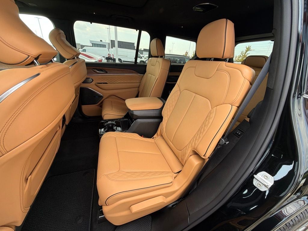 2027 Jeep Grand Cherokee L Summit