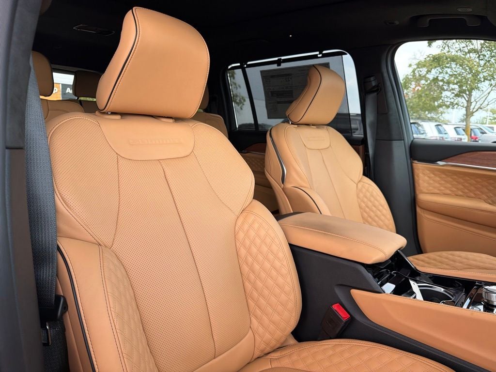 2027 Jeep Grand Cherokee L Summit