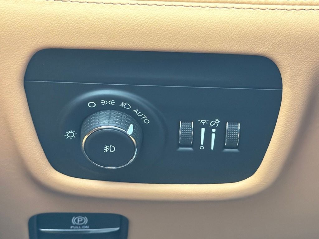 2027 Jeep Grand Cherokee L Summit