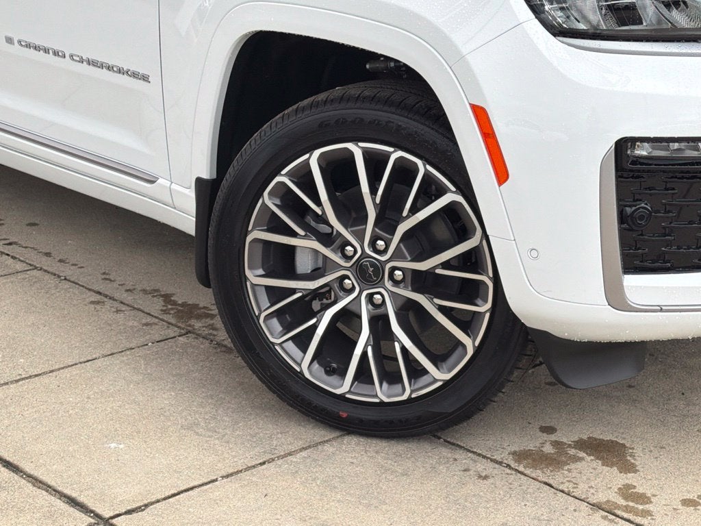 2027 Jeep Grand Cherokee L Summit