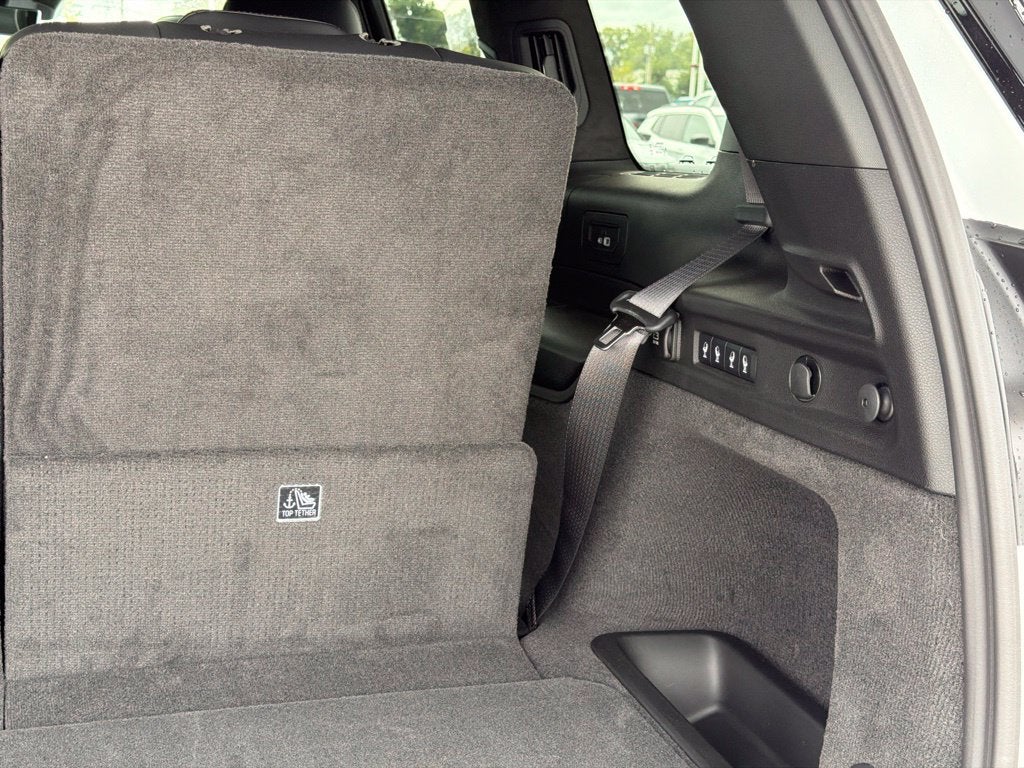 2027 Jeep Grand Cherokee L Summit