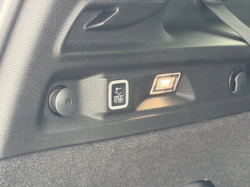 2027 Jeep Grand Cherokee L Summit