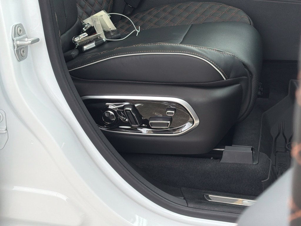 2027 Jeep Grand Cherokee L Summit
