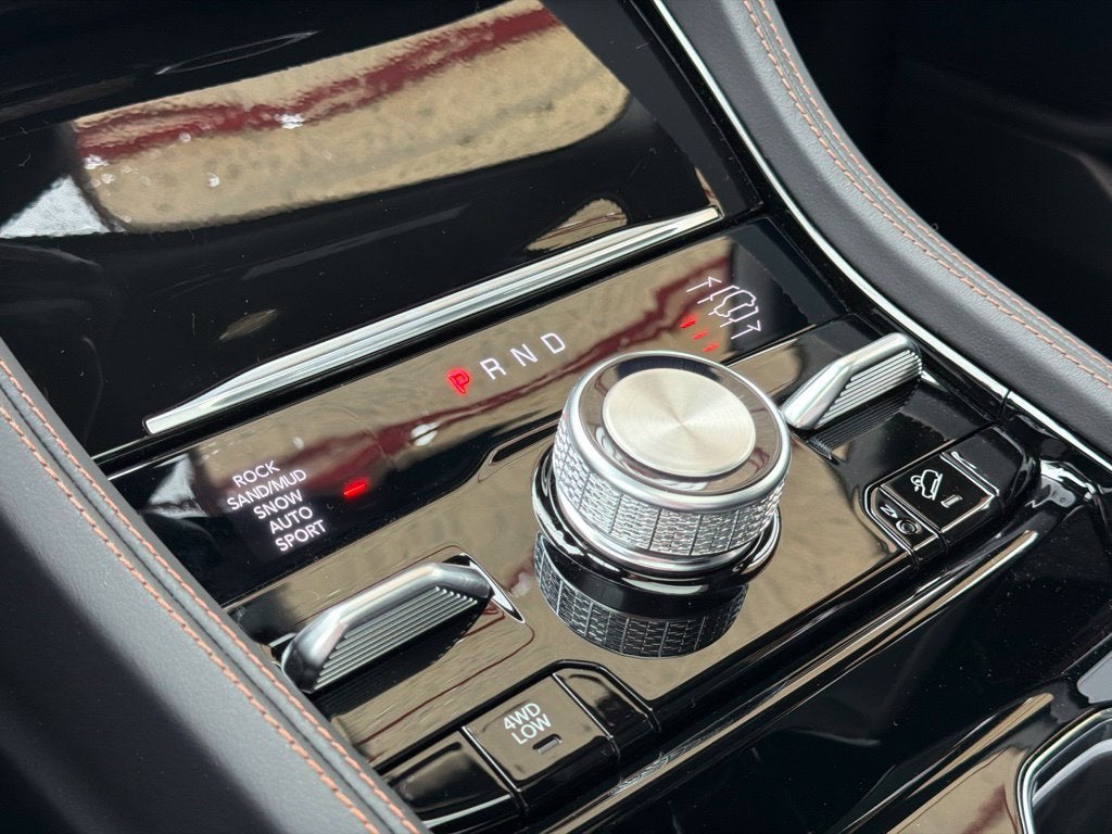 2027 Jeep Grand Cherokee L Summit