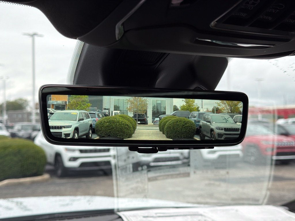 2027 Jeep Grand Cherokee L Summit