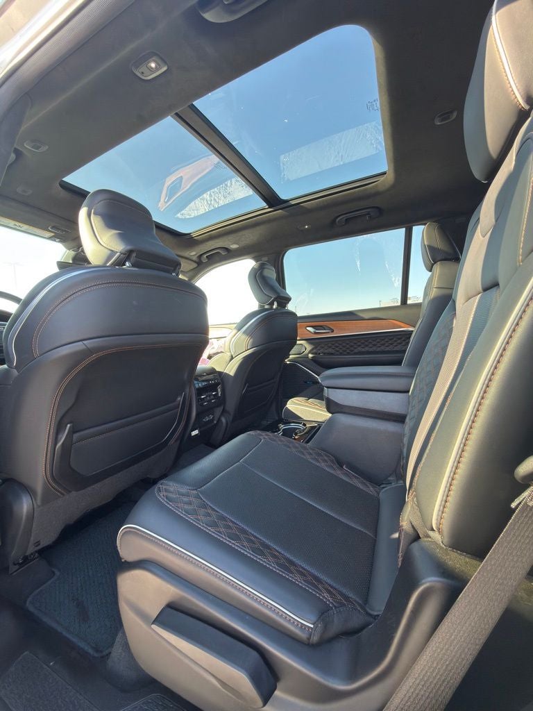 2023 Jeep Grand Cherokee L Summit