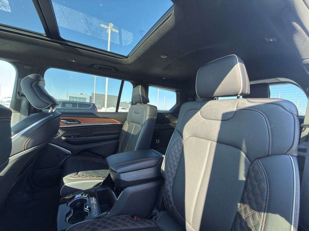 2023 Jeep Grand Cherokee L Summit