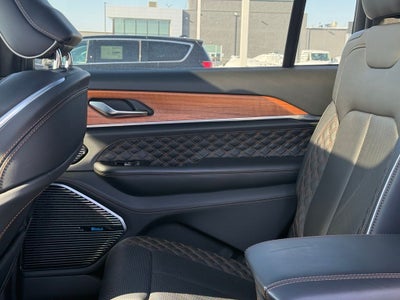 2023 Jeep Grand Cherokee L Summit