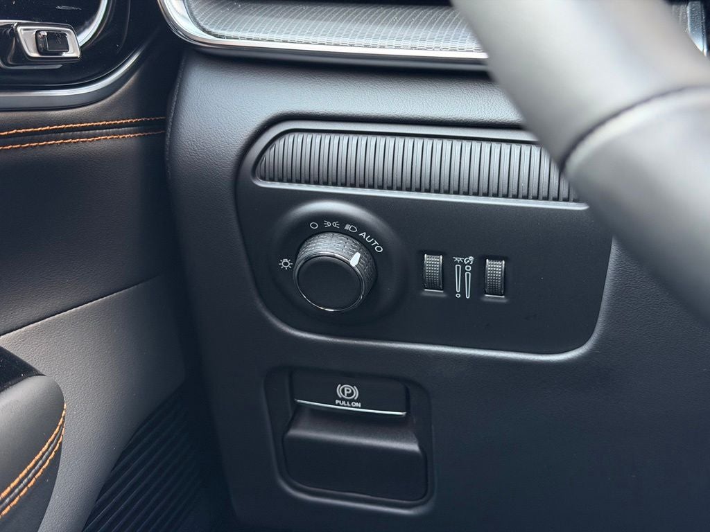 2026 Jeep Grand Wagoneer Summit Reserve