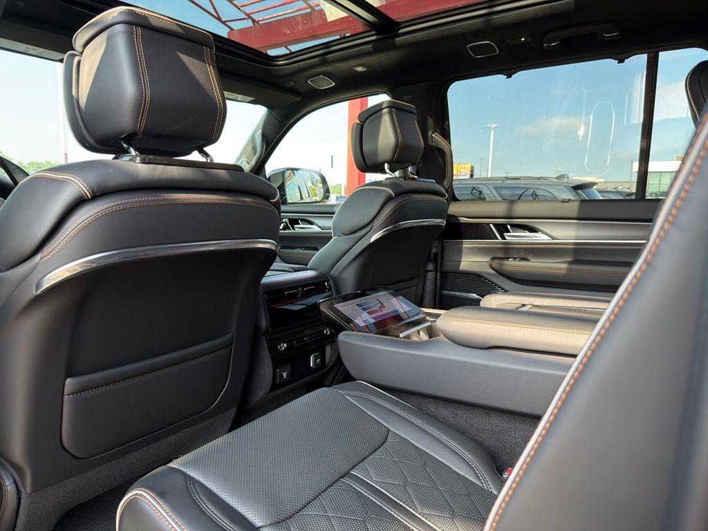 2026 Jeep Grand Wagoneer Summit Reserve