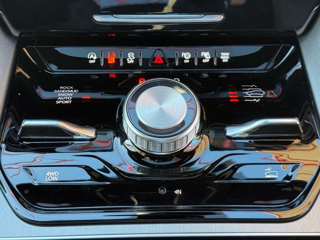 2026 Jeep Grand Wagoneer Upland