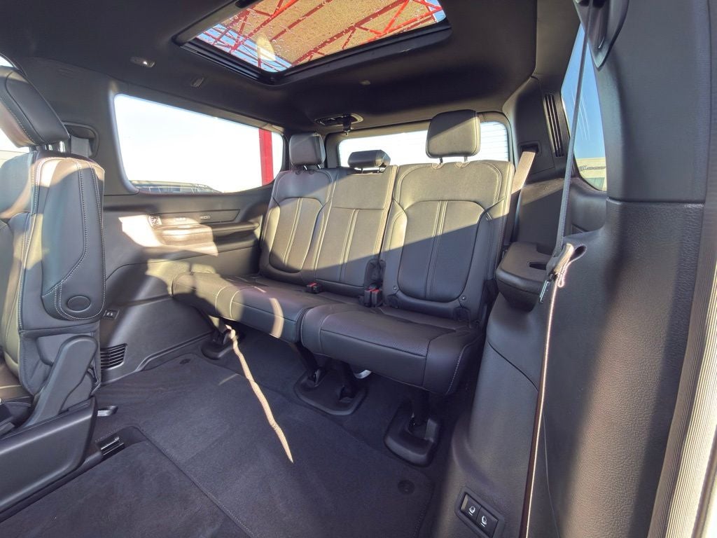 2026 Jeep Grand Wagoneer Upland