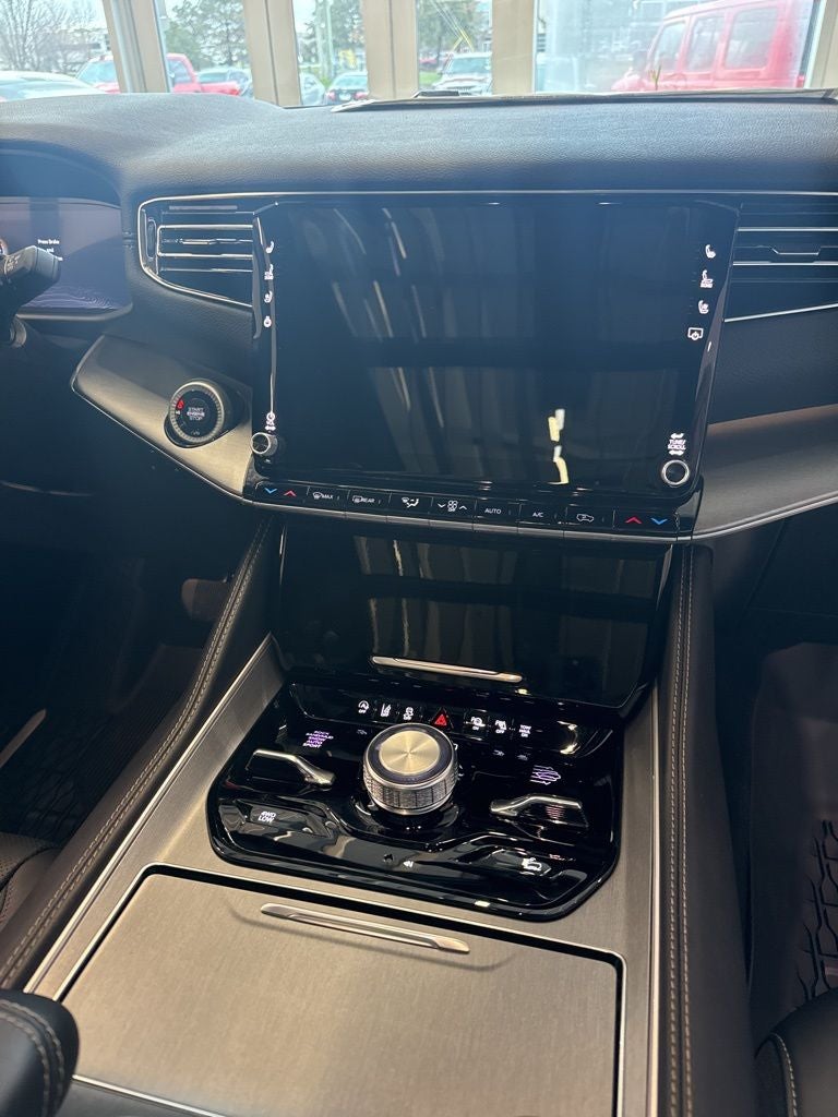 2026 Jeep Grand Wagoneer Upland