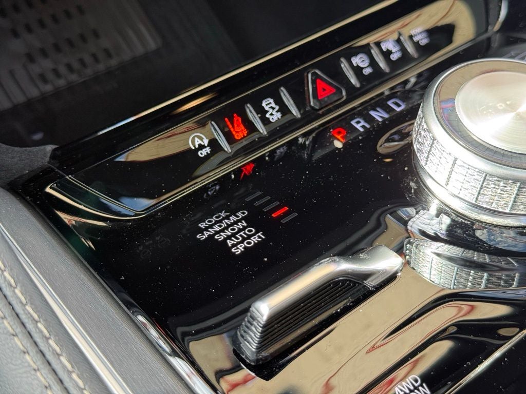 2026 Jeep Grand Wagoneer Upland