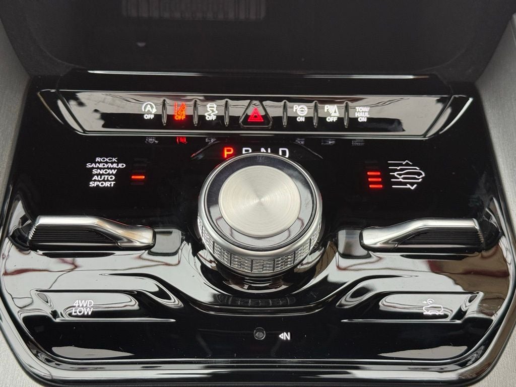 2026 Jeep Grand Wagoneer Upland