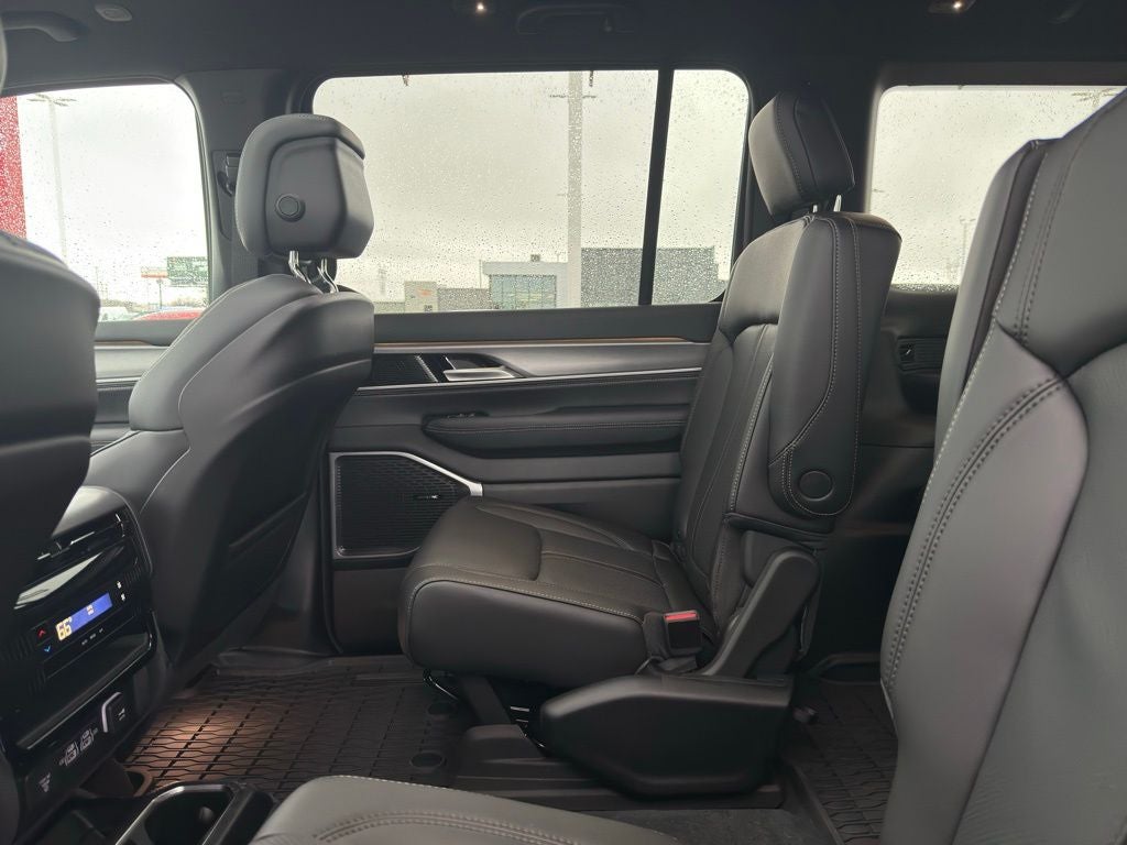 2026 Jeep Grand Wagoneer Upland