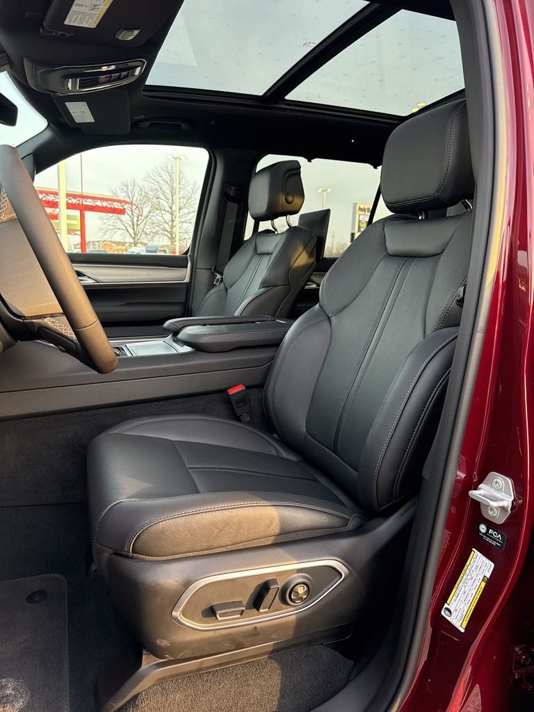 2026 Jeep Grand Wagoneer Limited Reserve