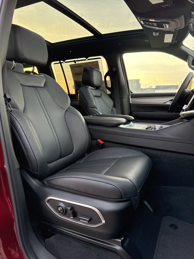 2026 Jeep Grand Wagoneer Limited Reserve