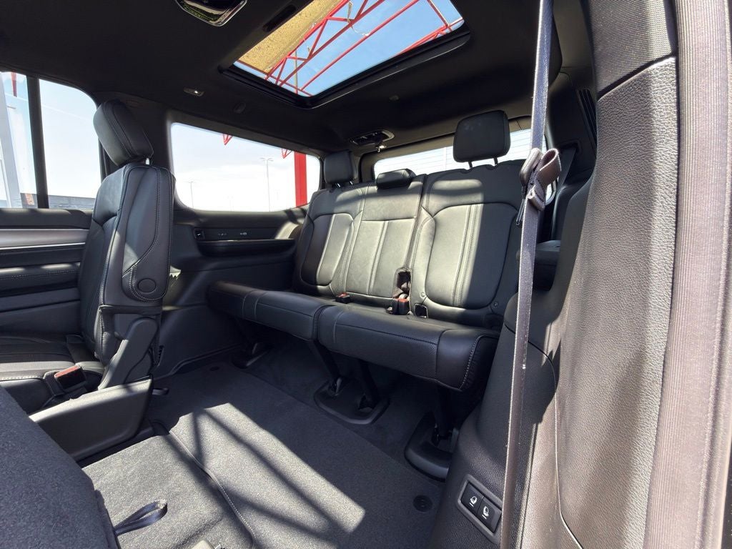 2026 Jeep Grand Wagoneer Limited Reserve