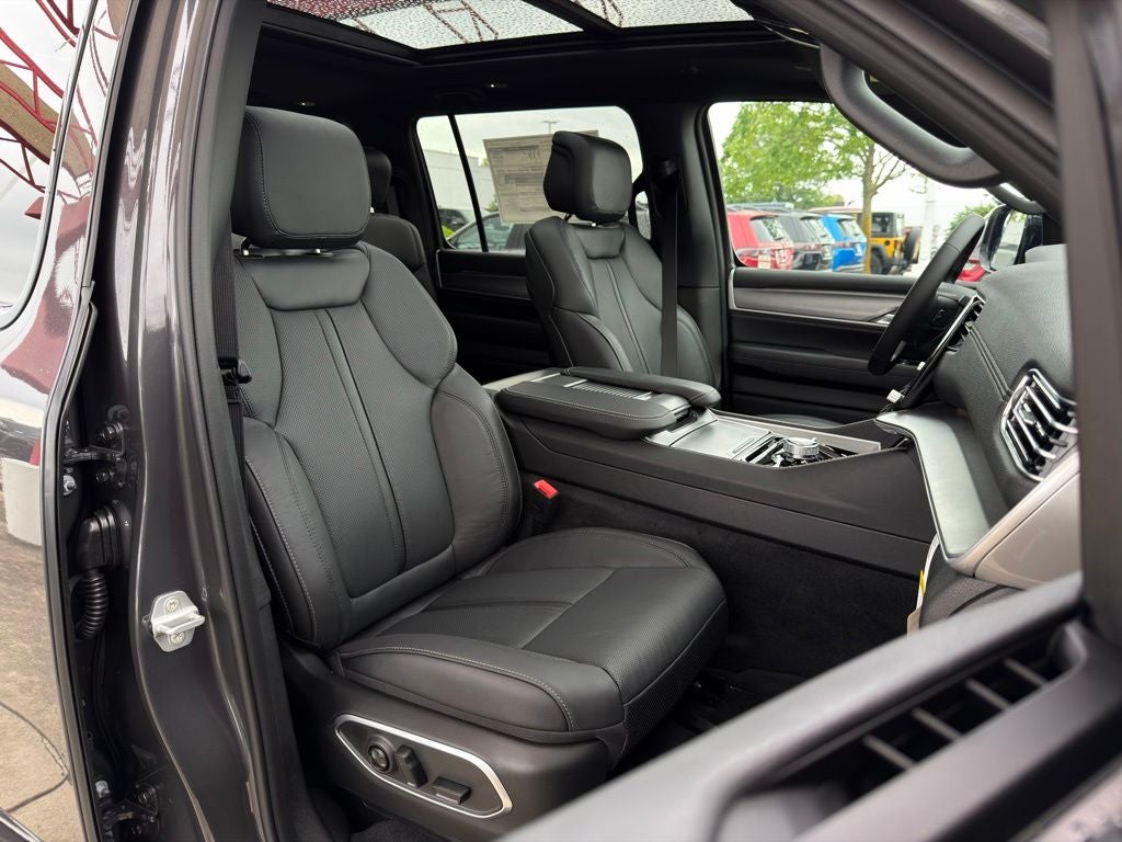 2026 Jeep Grand Wagoneer Limited Altitude