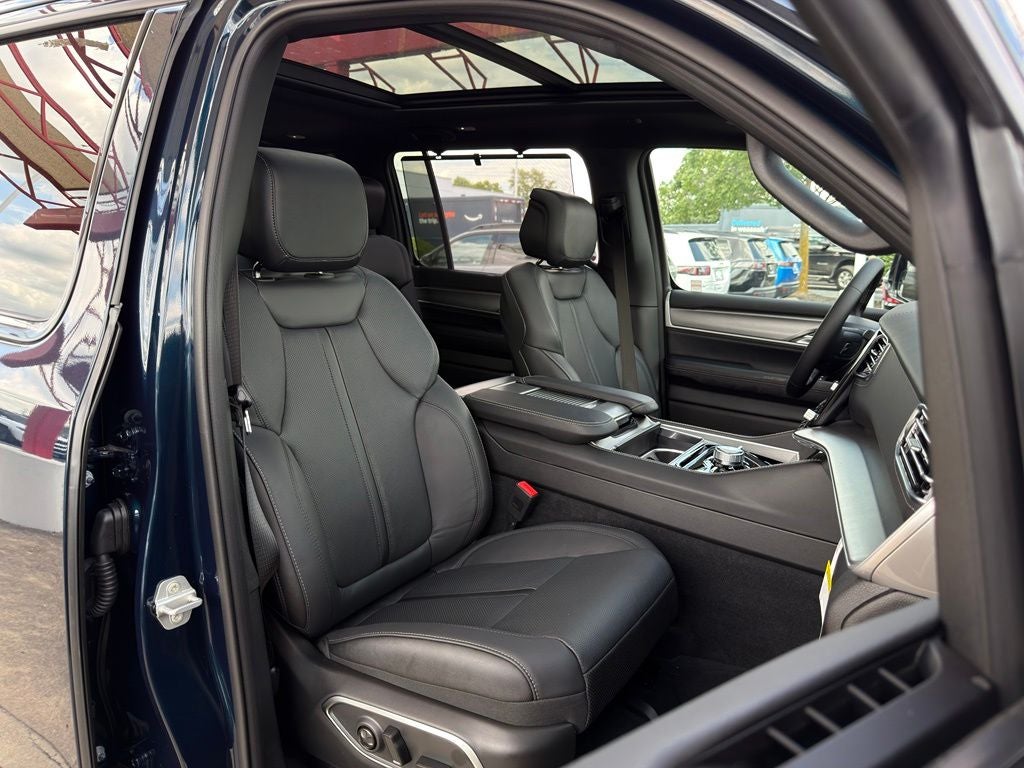 2026 Jeep Grand Wagoneer Limited Reserve