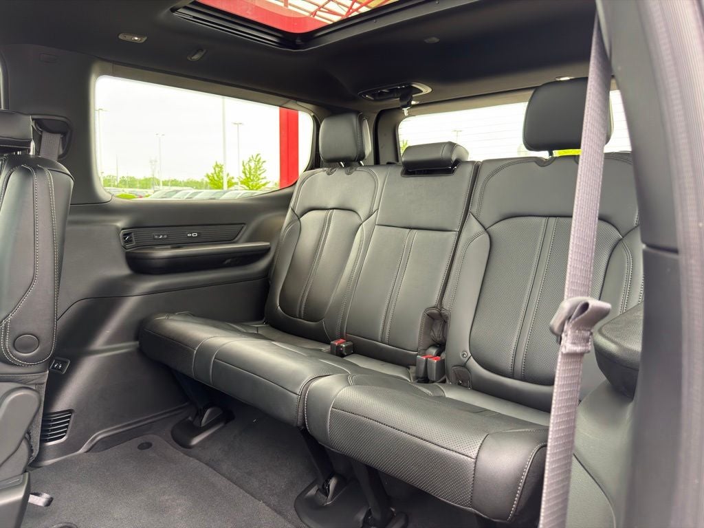 2026 Jeep Grand Wagoneer Limited Altitude