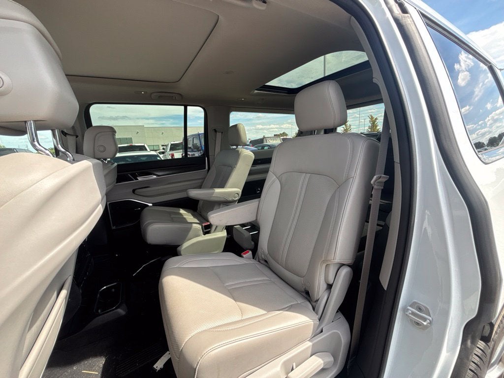 2023 Jeep Wagoneer Series II