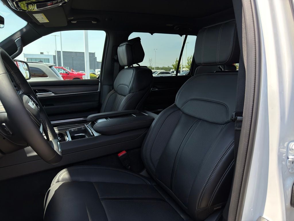2026 Jeep Grand Wagoneer Summit Obsidian